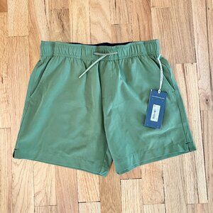 NWT Vineyard Vines Boys Green Cypress Performance Pull On Shorts Size M